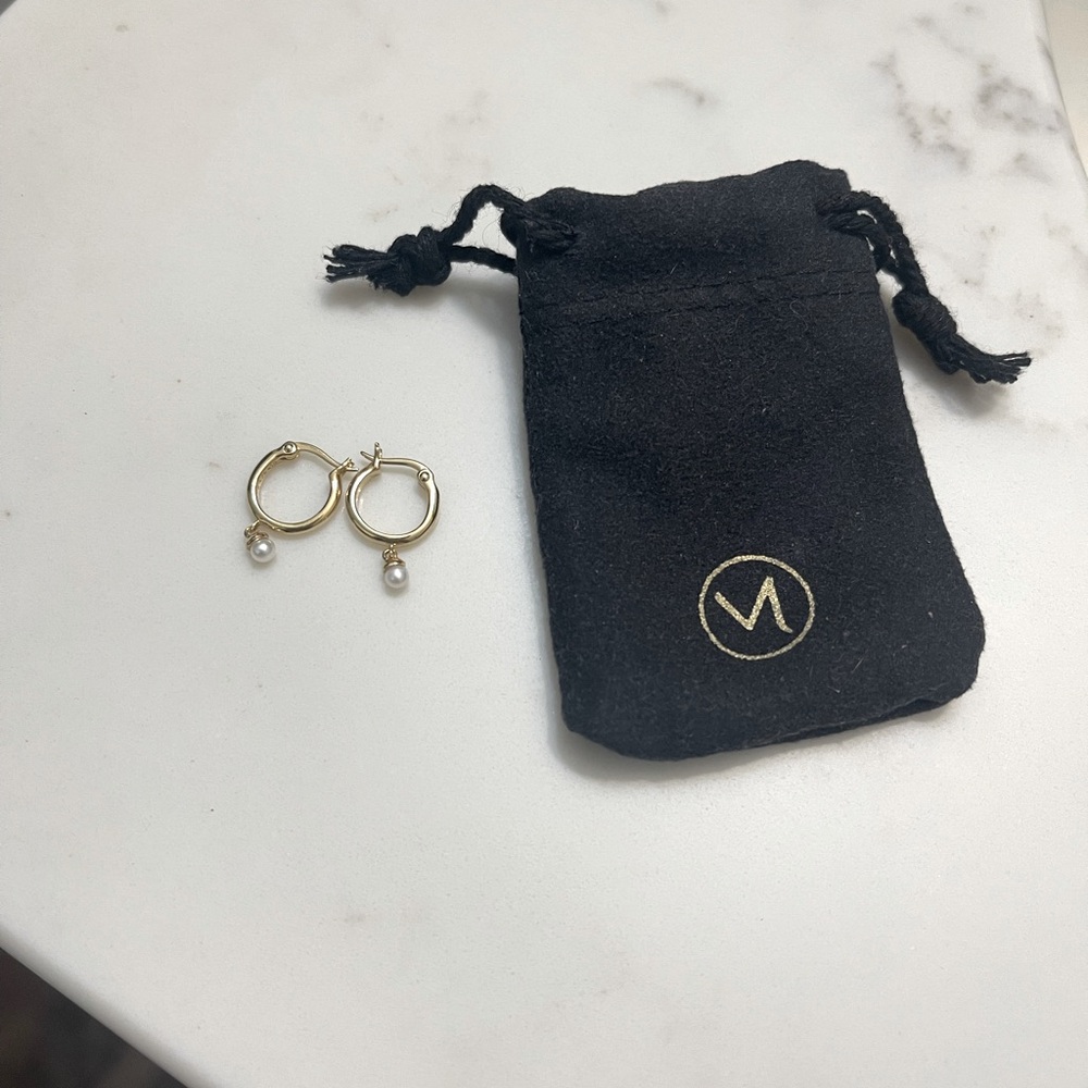 Mejuri pearl huggies